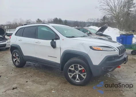 2014 Jeep Cherokee Trailhawk из США, поврежденный, VIN 1C4PJMBS9EW172968